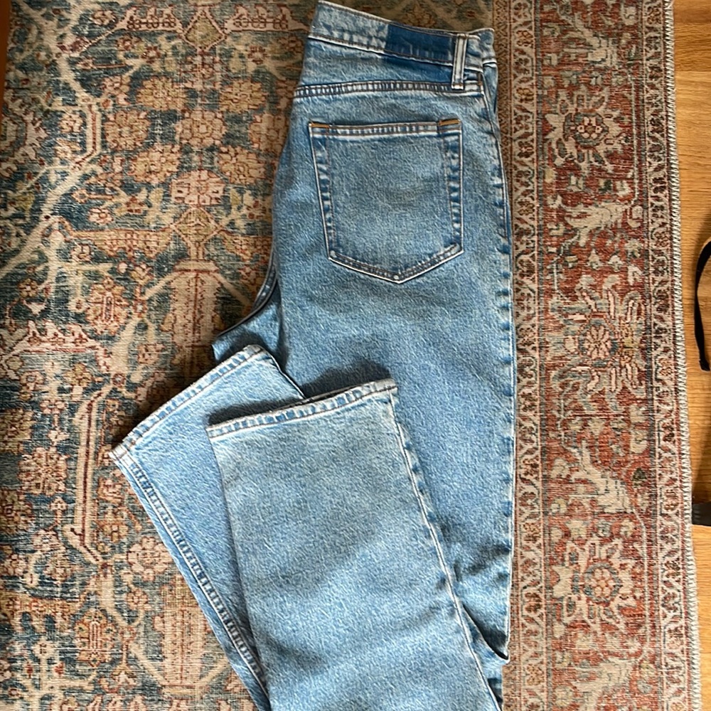 Like new Abercrombie curve love vintage jeans, size 31